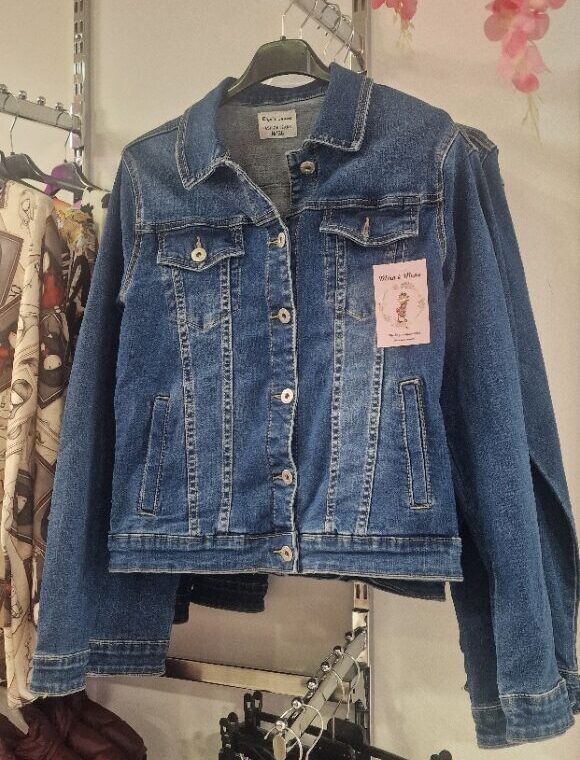 chaqueta vaquera pequeña