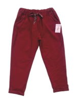 pantalón arrugado color granate